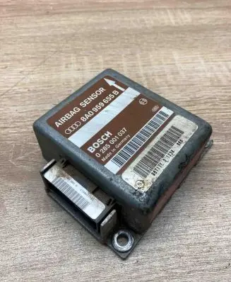 Audi A4 S4 B5 8D Airbag control unit/module 8A0959655B 0285001037