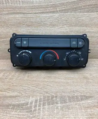 Chrysler Voyager Climate control unit 05134768AA 34768