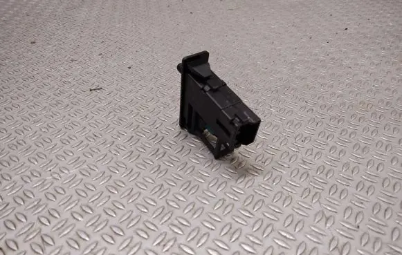 Toyota Corolla Verso AR10 Glove box light 8126033030