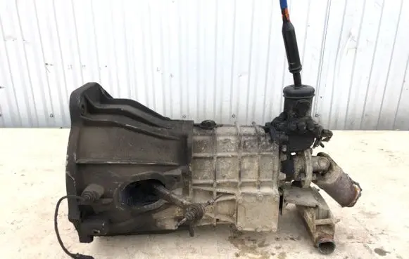 Iveco Daily 30.8 - 9 Manual 5 speed gearbox 28268868231