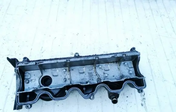 Rocker cam cover