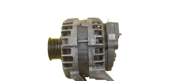 Opel Insignia B Generator/alternator 39007852 B20DTH