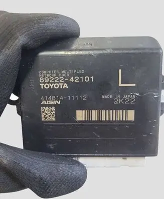 Toyota RAV 4 (XA50) Tailgate/trunk control unit/module 8922242101