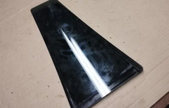 Chrysler Pacifica Rear vent window glass 
