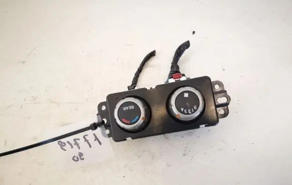 Nissan Pathfinder R51 Climate control unit 27501ea600 27501-ea600