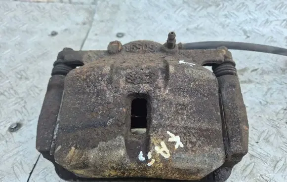 Nissan Qashqai Front brake caliper