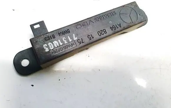 Mercedes-Benz GL X164 Antenna control unit a1648201575 5wk48193