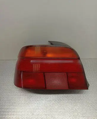 BMW 5 E39 Rear/tail lights 8358031 2VP00724001