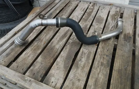 Renault Megane III Intercooler hose/pipe