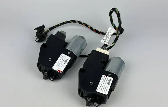 Mercedes-Benz GLE (W166 - C292) Sunroof motor/actuator A1669021405 A1668200209 A1668200208