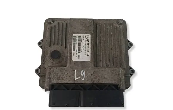 Fiat Punto (188) Engine control unit/module 55196352ZJ 7160004904