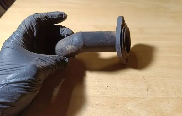 Volkswagen Golf IV Engine coolant pipe/hose 03B121121D