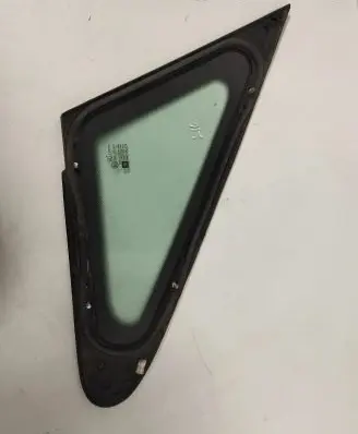 Opel Zafira B Front triangle window/glass 13123920