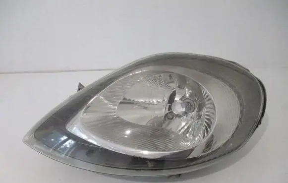 Renault Trafic II (X83) Headlight/headlamp 7700311371