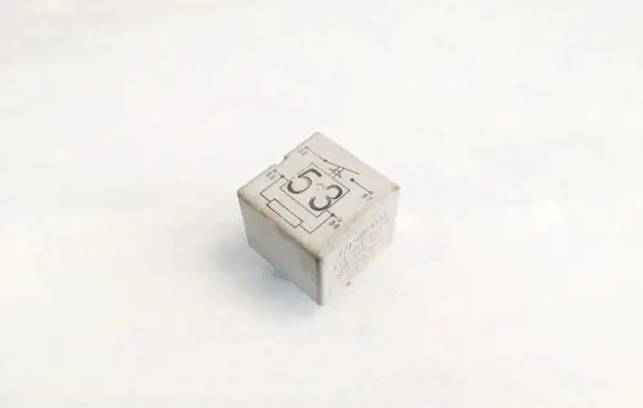 Volkswagen Golf IV Other relay 141951253B 20240072