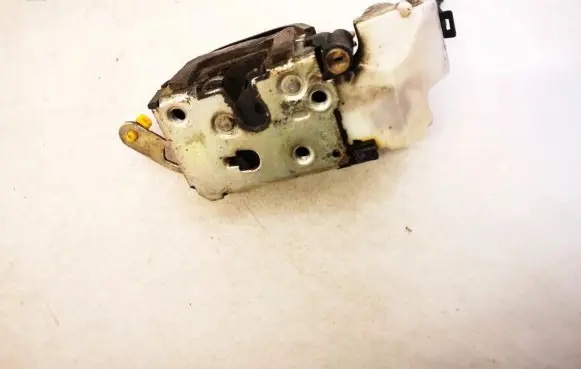 Alfa Romeo 147 Rear door lock