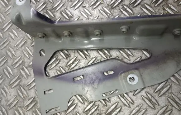 Audi A3 S3 8L Fender mounting bracket