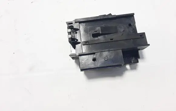 Volkswagen PASSAT B6 Ignition lock 3C0905843Q