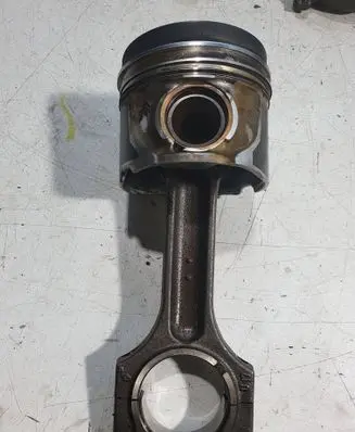 BMW 5 E60 E61 Piston with connecting rod 