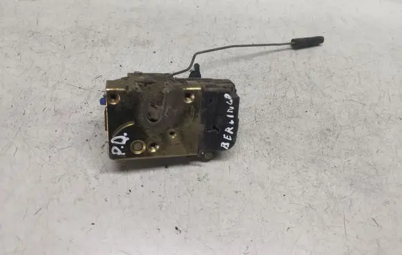 Citroen Berlingo Front door lock