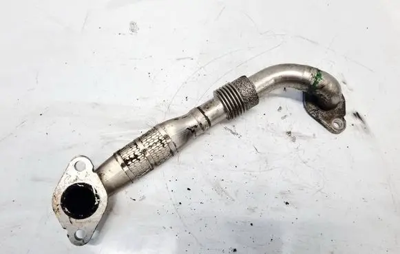 Volkswagen Jetta V EGR valve line/pipe/hose 03G131521AH