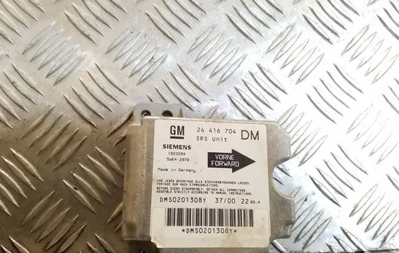 Opel Zafira A Airbag control unit/module 24416704