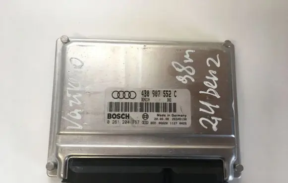 Audi A6 S6 C5 4B Engine control unit/module 4B0907552C 0261204767