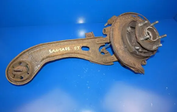 Hyundai Santa Fe Stub axle 