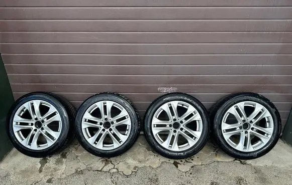 Mercedes-Benz E W212 R17 alloy rim A2124010902