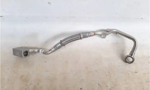 BMW M8 F91 F92 G14 G15 Turbo turbocharger oiling pipe/hose 8841580 8485156 8697262