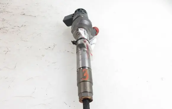 BMW 2 F45 Fuel injector 0445110613
