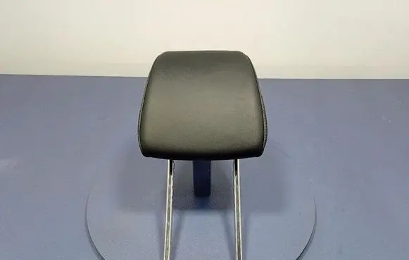 KIA Sportage Front seat headrest 