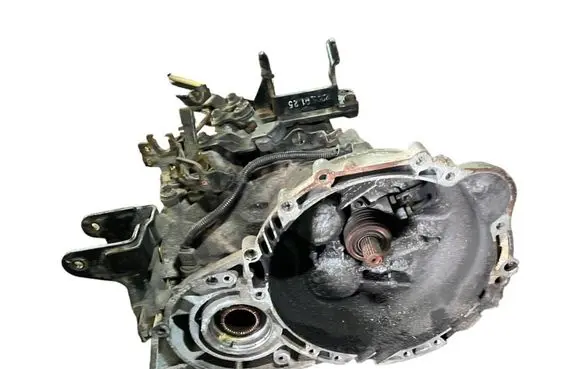 Hyundai Tucson JM Manual 6 speed gearbox M5GF2 DDC4WD