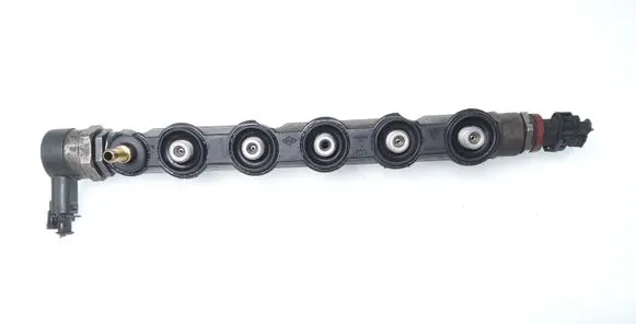Nissan X-Trail T31 Fuel main line pipe 8200718753 H8200610223 0445214155