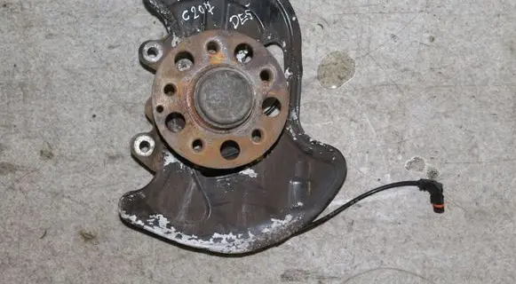 Mercedes-Benz E C207 W207 Front wheel hub spindle knuckle