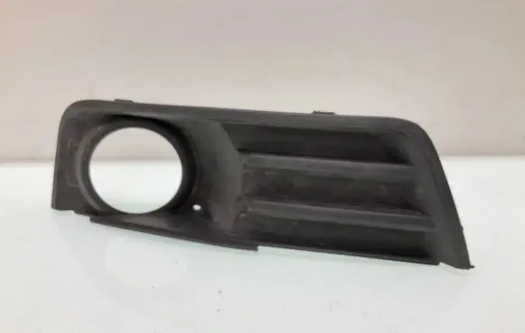 Ford Focus C-MAX Front bumper lower grill 3M51R19953