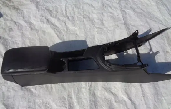 Peugeot RCZ Center console