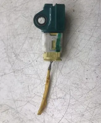 Fiat 500L Airbag deployment crash/impact sensor 51881704