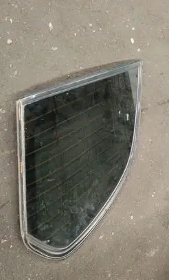BMW X5 E53 Rear side window 43R00069