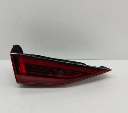 Audi A3 8Y Tailgate rear/tail lights 8Y0945307