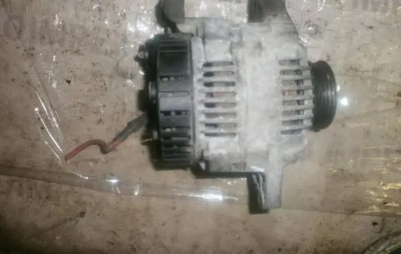 Renault Scenic I Generator/alternator 2541984a