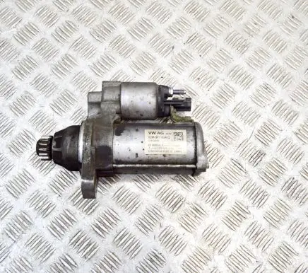 Volkswagen Golf VII Starter motor 02M911024Q 0001179512