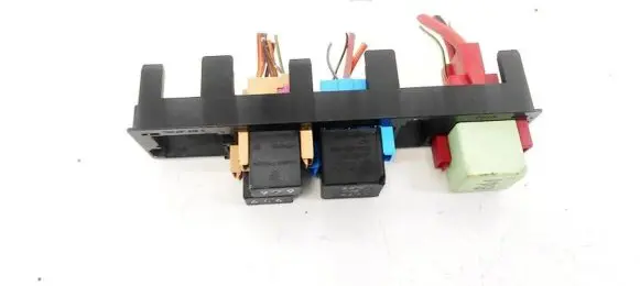 Volkswagen Golf VI Fuse box set 7N0937503A