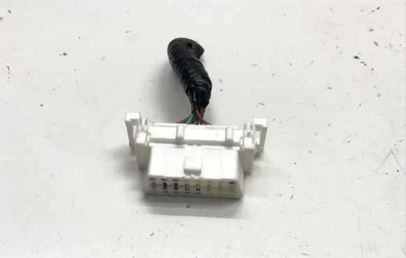 Honda ZR-V EUR ISO radio connector 