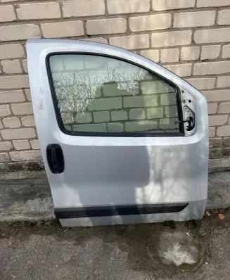 Peugeot Bipper Front door