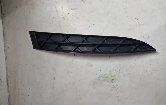 Citroen C4 I Picasso Front bumper lower grill 9680403277