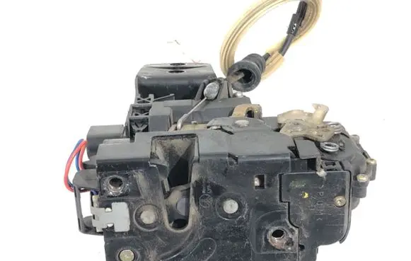 Seat Toledo II (1M) Front door lock