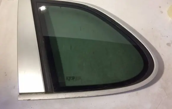 Porsche Cayenne (9PA) Rear side window 7L5845297BA