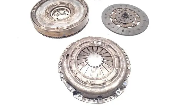 Ford Focus Clutch set kit AV61-6477-CE