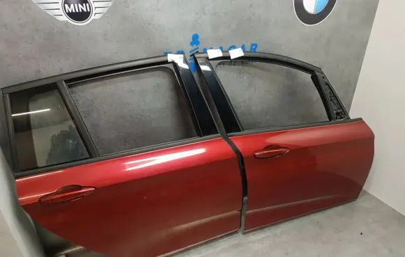 BMW 2 F46 Front door